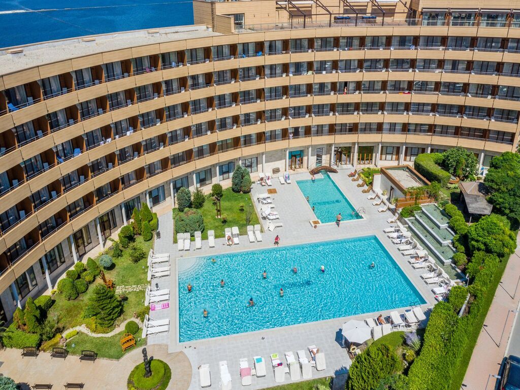 Grand hotel Pomorie