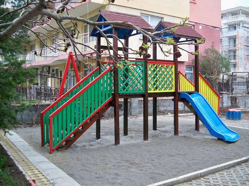 Rose Village, SUNNY BEACH