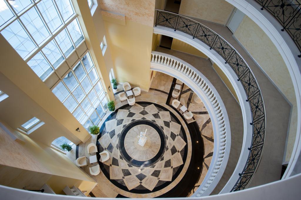 Rome Palace Deluxe Aparthotel