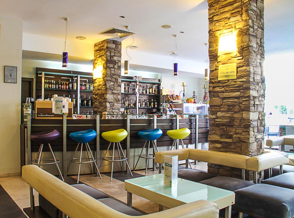 Smartline Meridian Hotel(former Meridian)