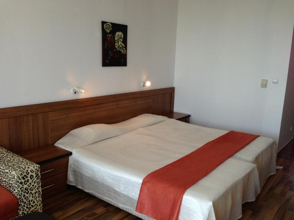 Jupiter *** (Sunny Beach)