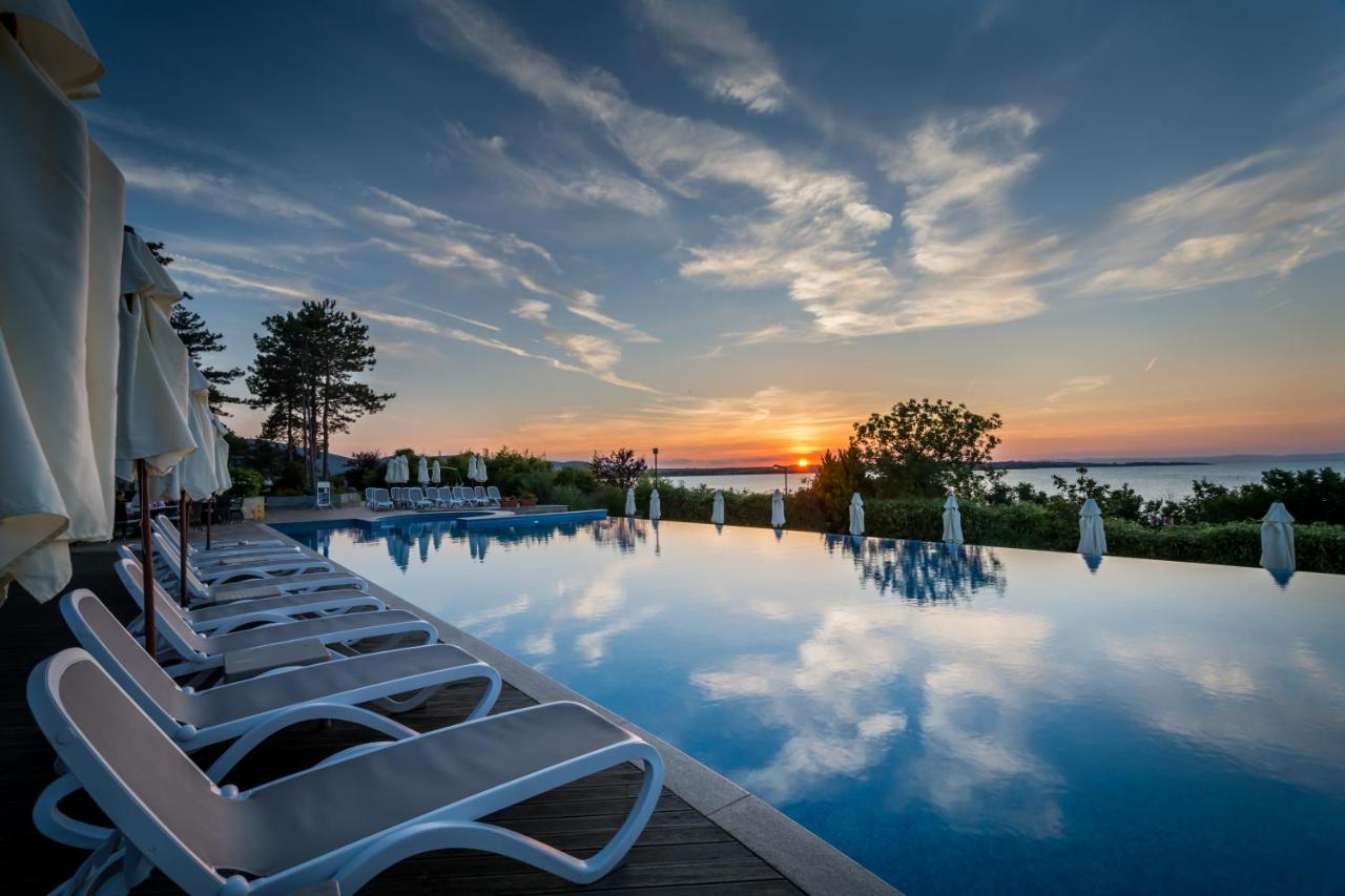 SANTA MARINA VIP HOLIDAY VILLAGE 4*