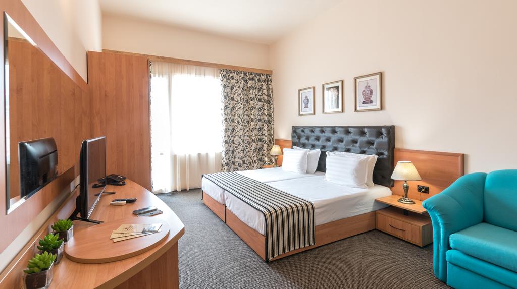 Lotus 3* Sunny beach