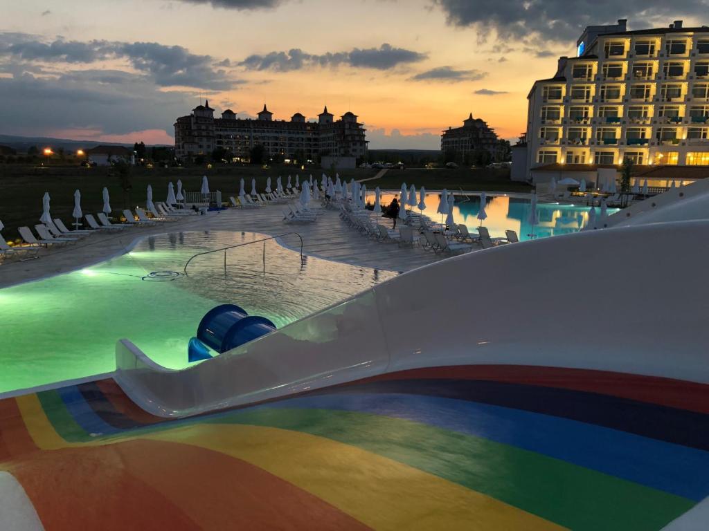 Sunrise Blue Magic Resort