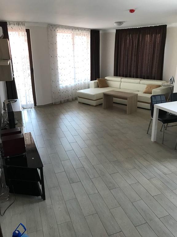 Manastira 2 **** (St Vlas)