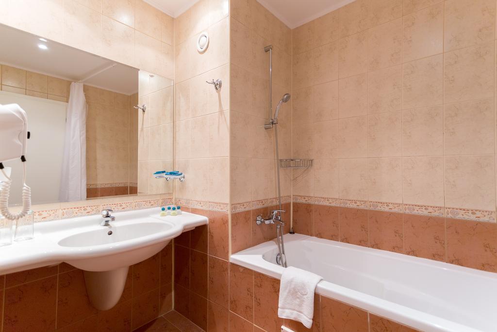 DIT Evrika Beach Club Hotel