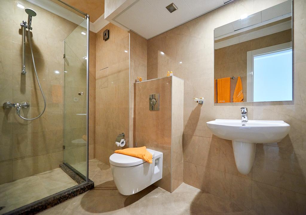 BOUTIQUE ROSE GARDENS 3*, Pomorie