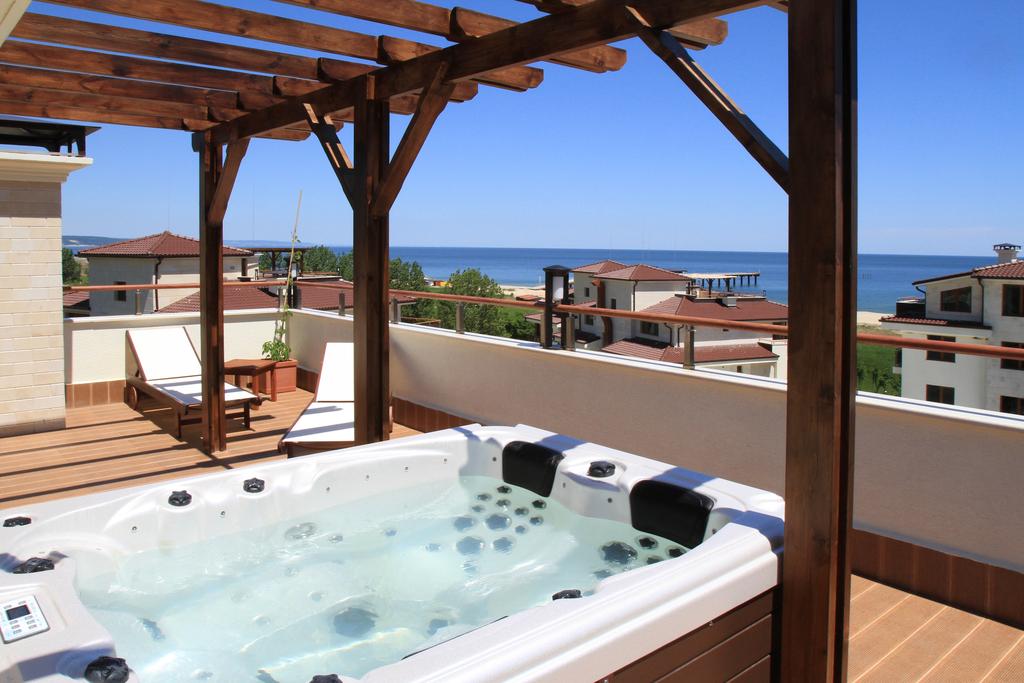 Long Beach Resort & SPA