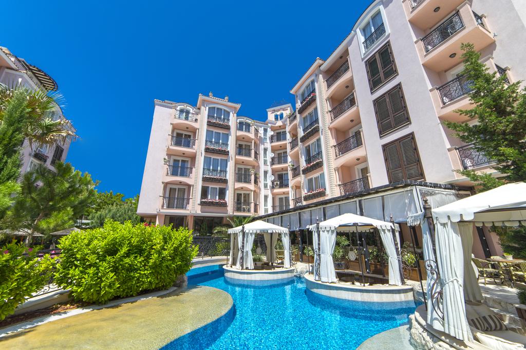 Romance Marine Aparthotel