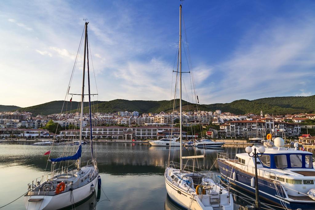 Palace Marina Dinevi