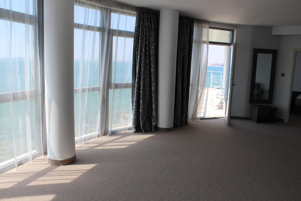 Moonlight Святой влас