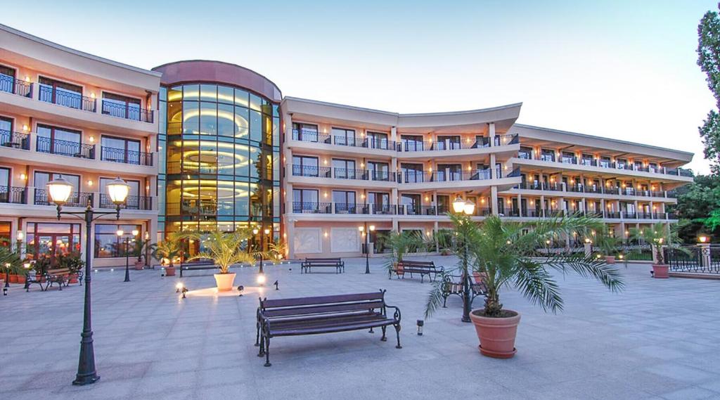 Moko Beach by Grifid