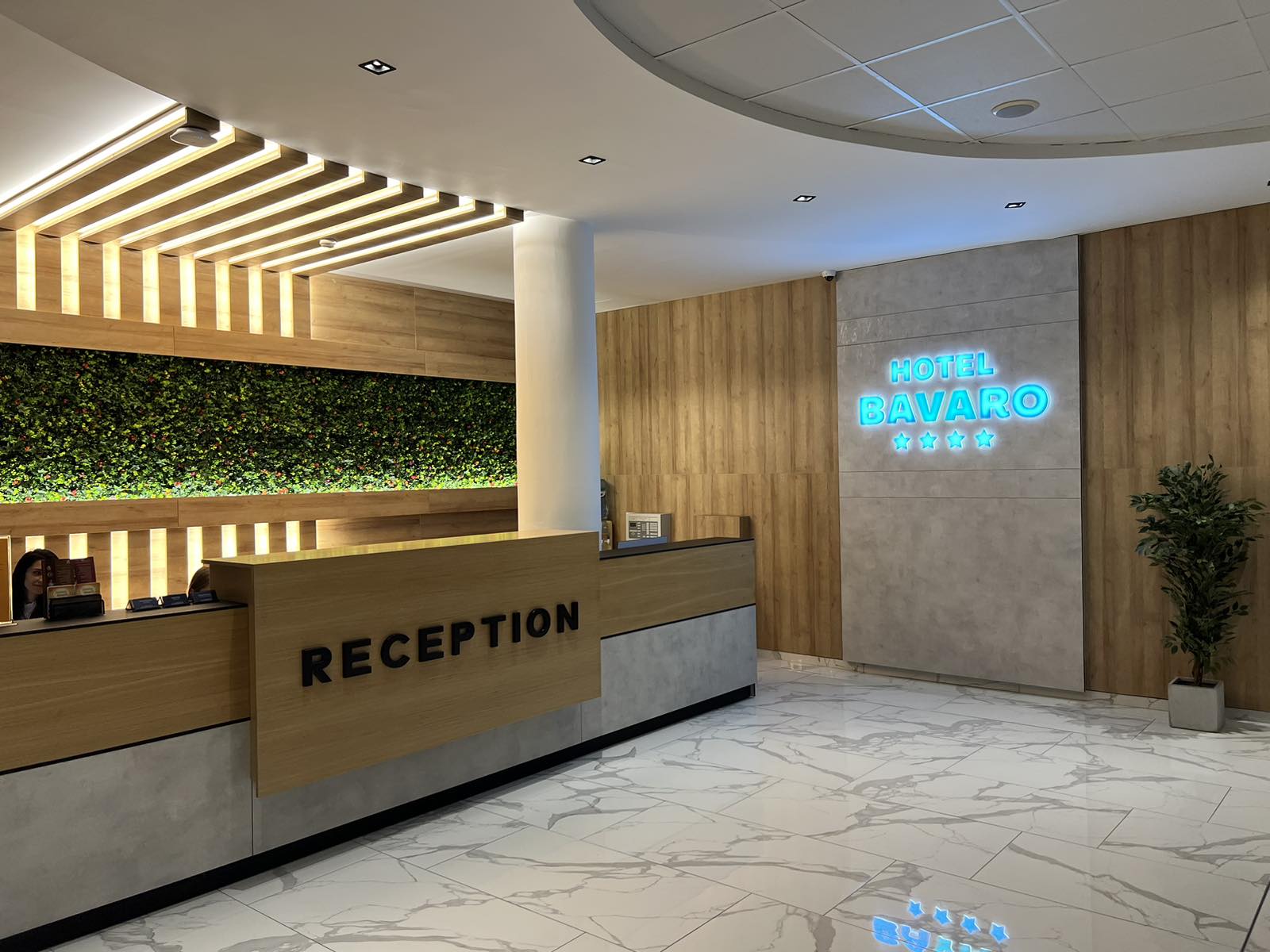 Bavaro (ex. Korona) ****