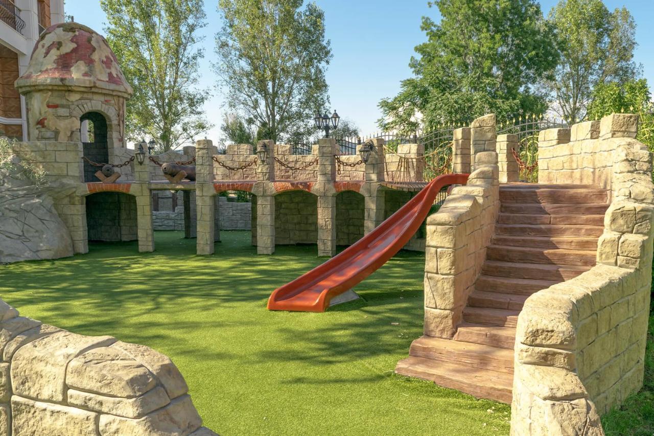 HARMONY SUITES 8,9 APARTHOTEL /DREAM ISLAND/