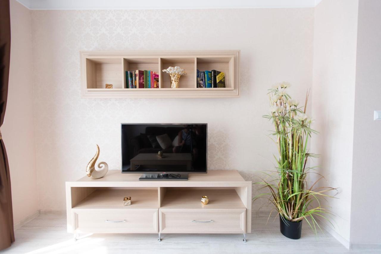 HARMONY SUITES 8,9 APARTHOTEL /DREAM ISLAND/