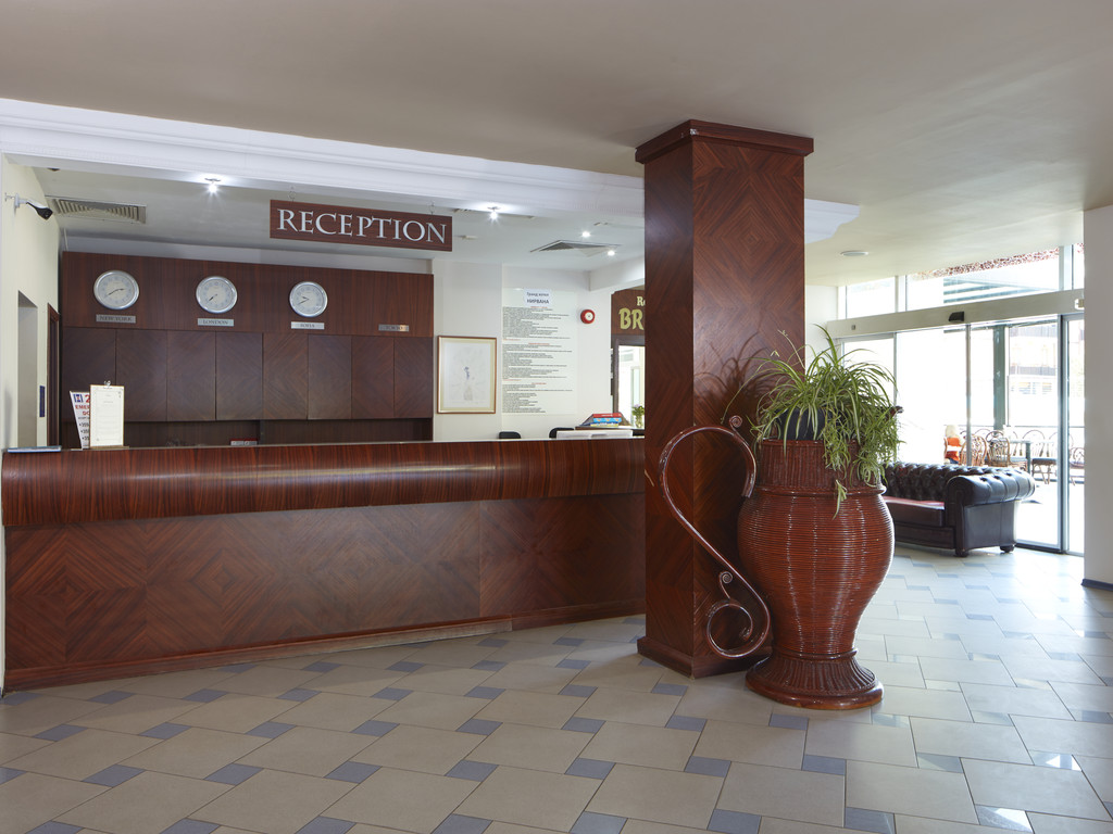 GRAND HOTEL NIRVANA (ex. Grand Hotel Oasis)