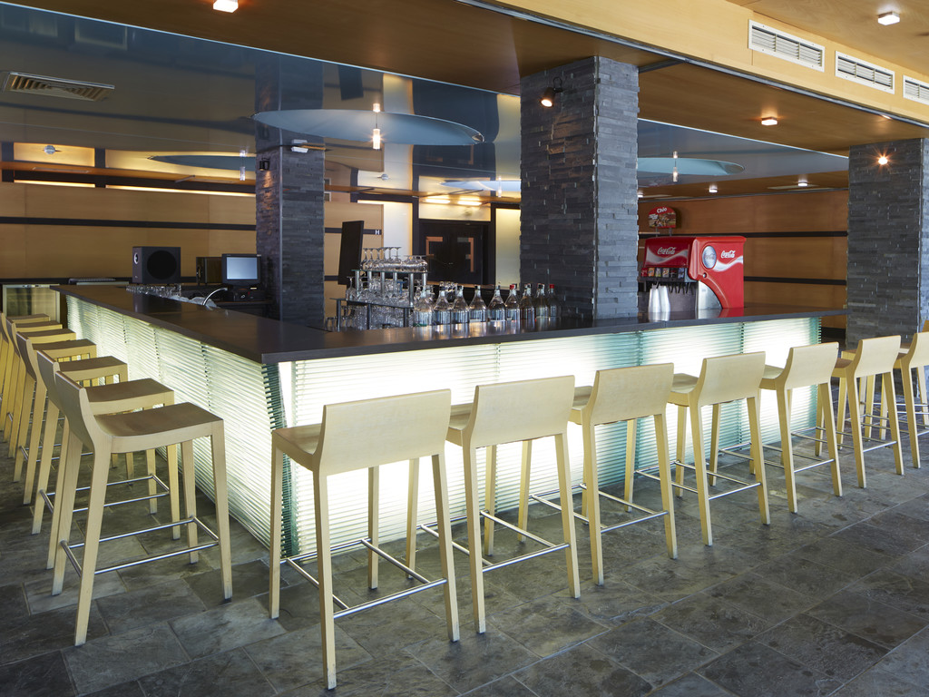 GRAND HOTEL NIRVANA (ex. Grand Hotel Oasis)