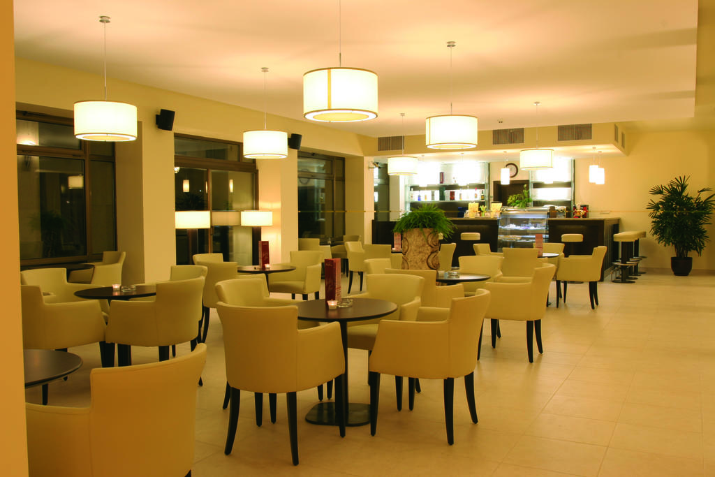 Lotos **** (Riviera)