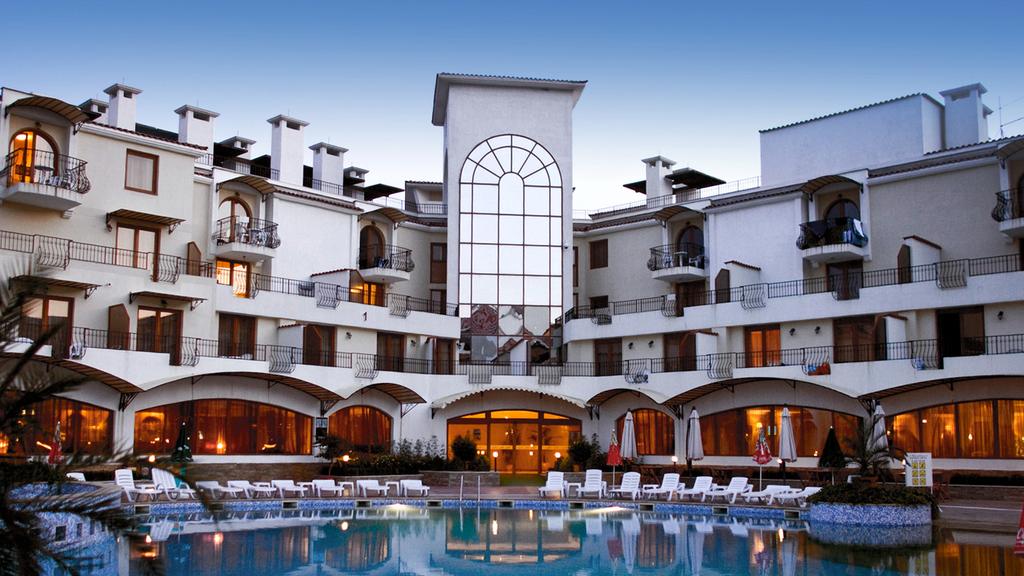 APART HOTEL MARTINEZ 4*