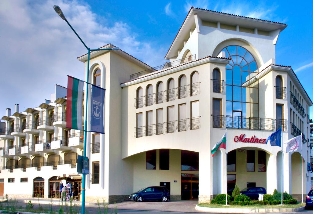 APART HOTEL MARTINEZ 4*