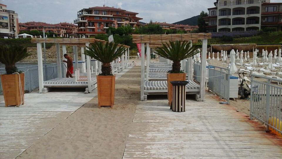 Panorama Dreams Apart