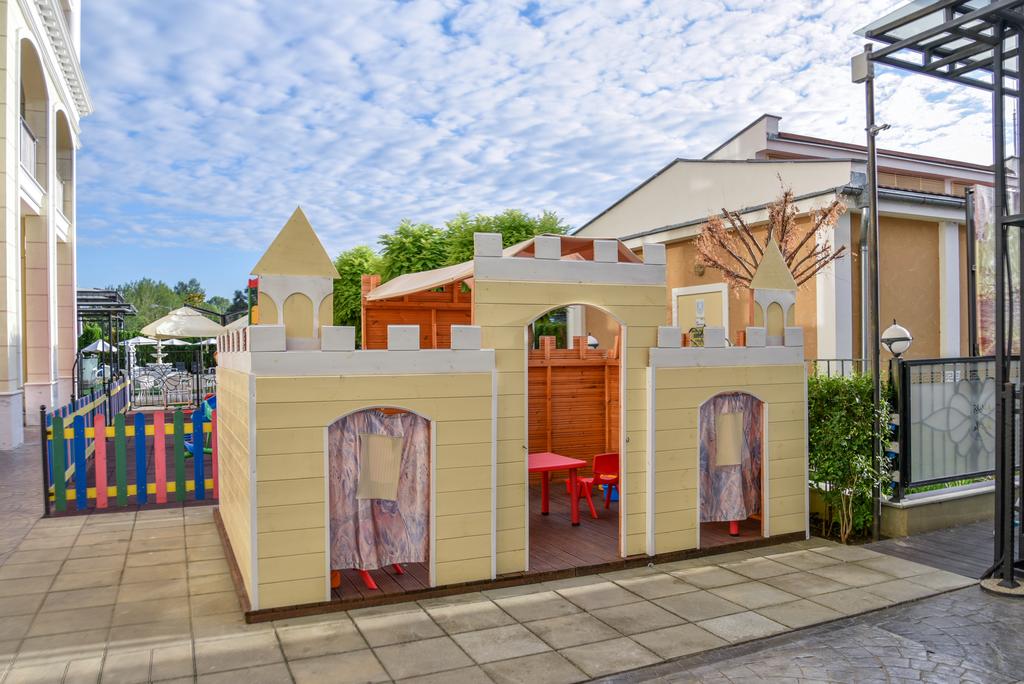 Rome Palace Deluxe Aparthotel