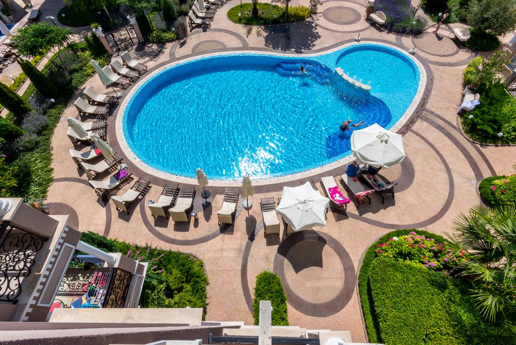 Dawn Park Aparthotel