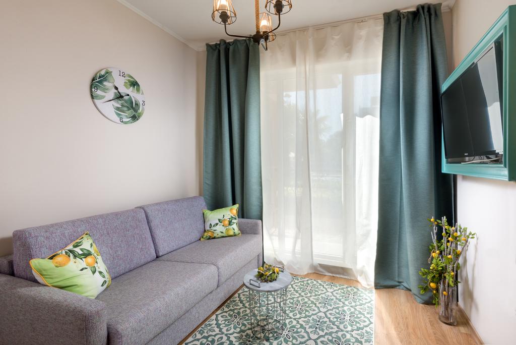 Dawn Park Aparthotel