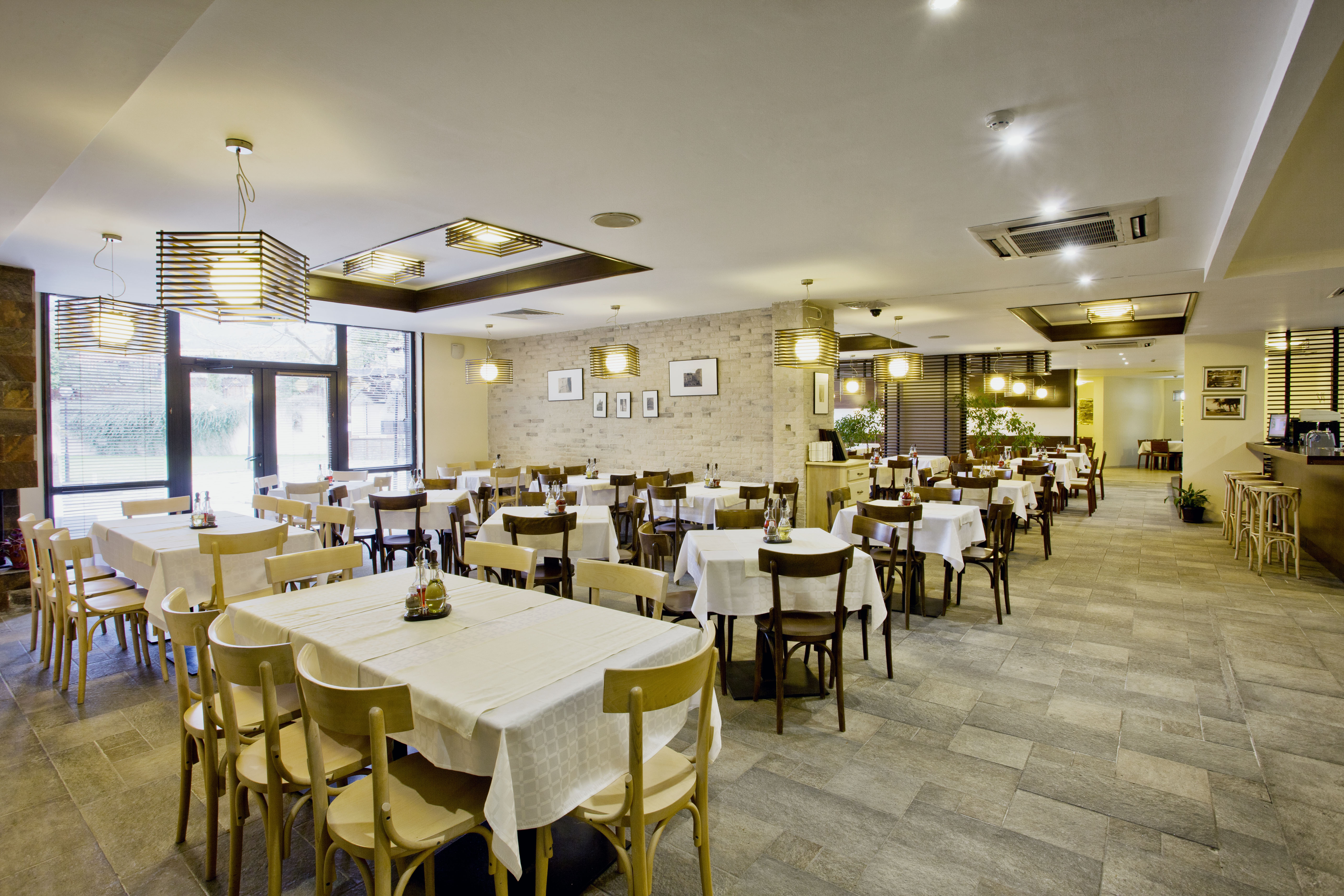 CASA KARINA APARTHOTEL