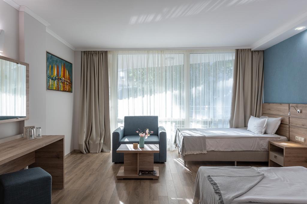 Sentido Neptun Beach 4*