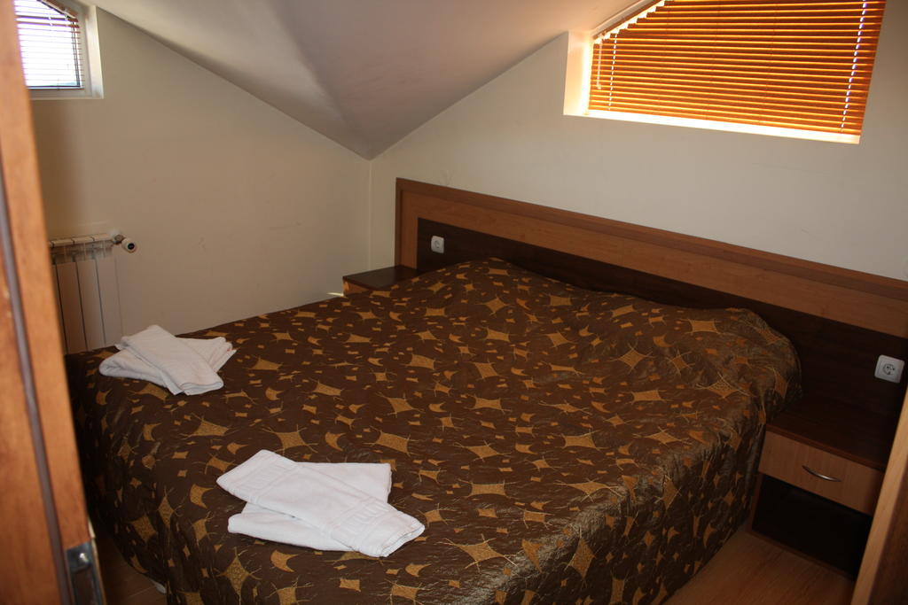 BOJURLAND APARTHOTEL