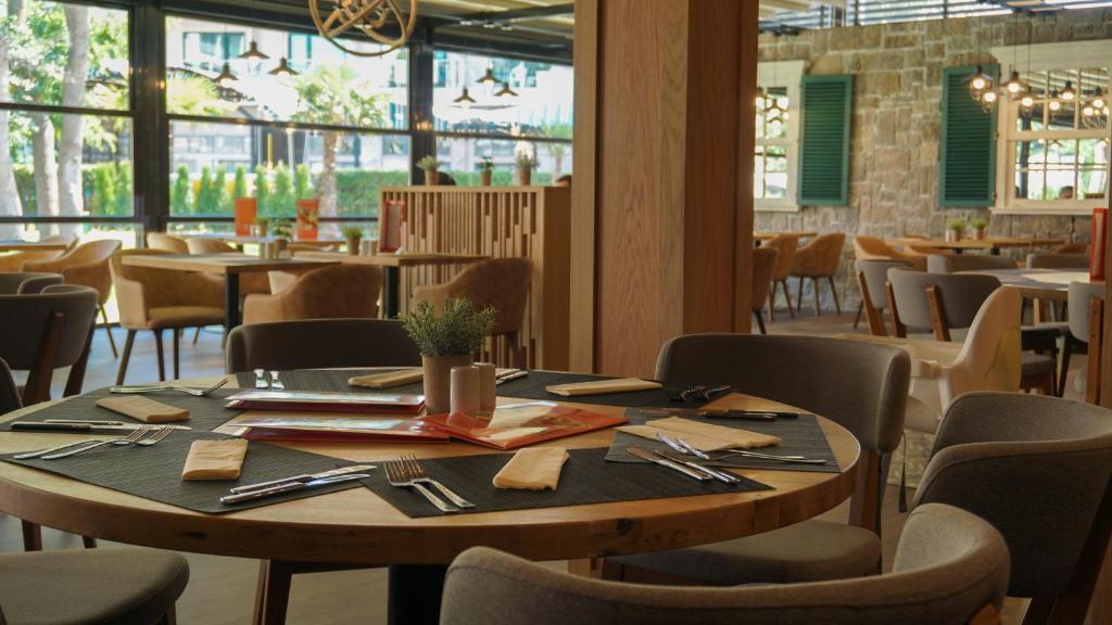 DIT Evrika Beach Club Hotel