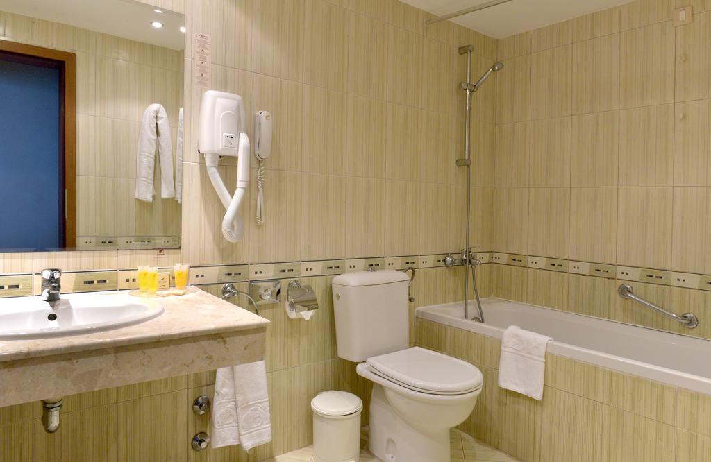 Lotos **** (Riviera)