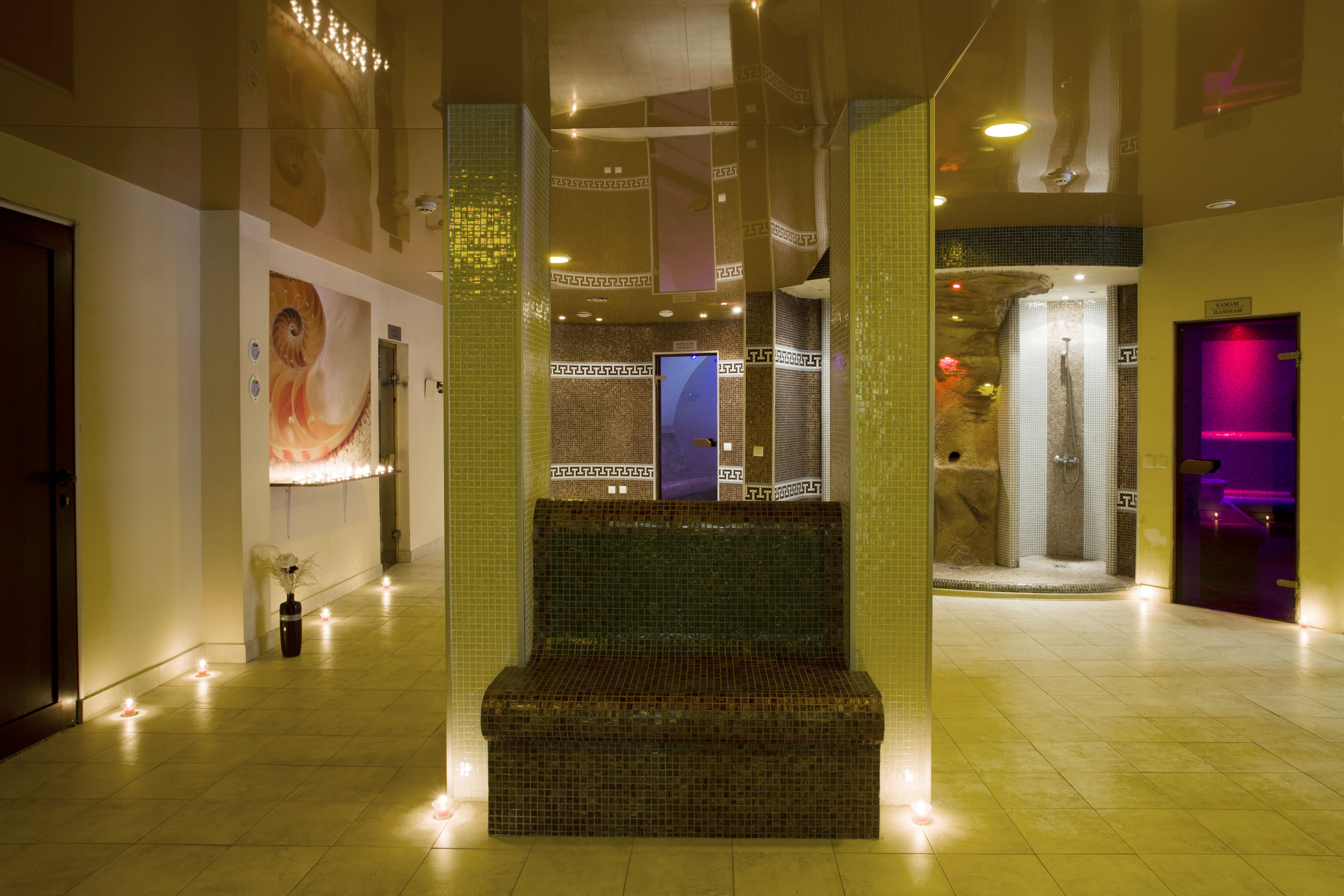 CASA KARINA APARTHOTEL