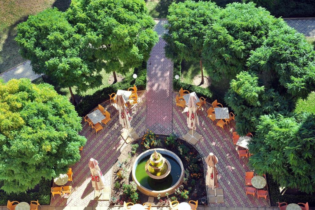 Paradise Green Park Aparthotel