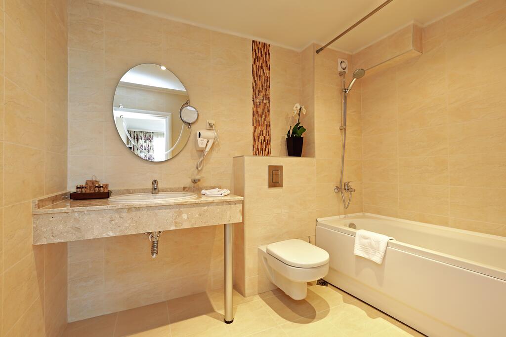 White Rock Castle AH