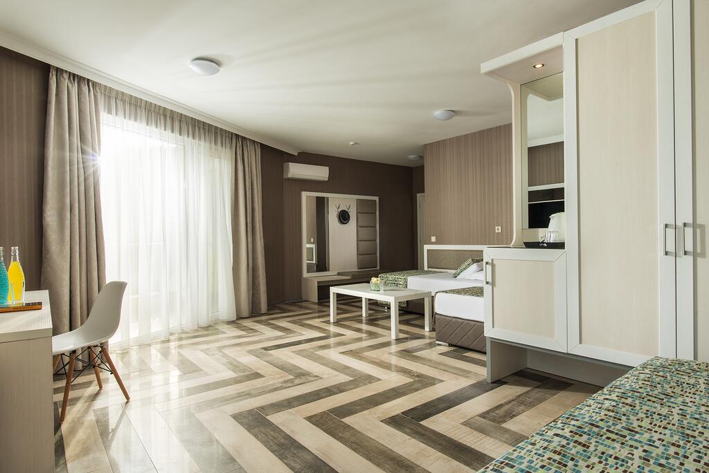 Marina Sands Obzor Beach 4* , Обзор