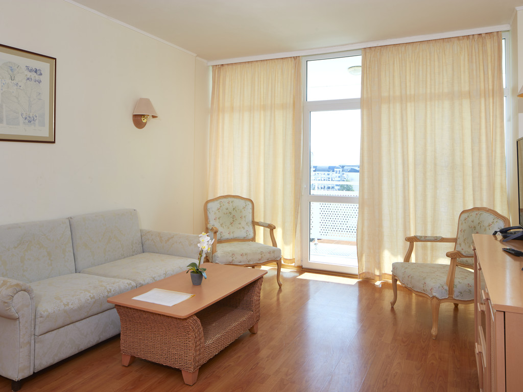 GRAND HOTEL NIRVANA (ex. Grand Hotel Oasis)