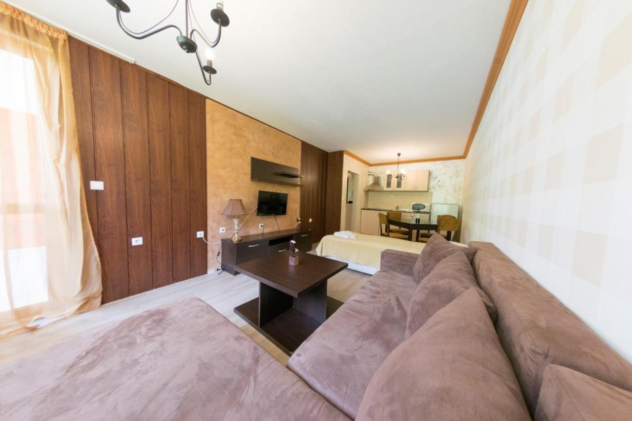 Forest Nook Aparthotel_Annex building