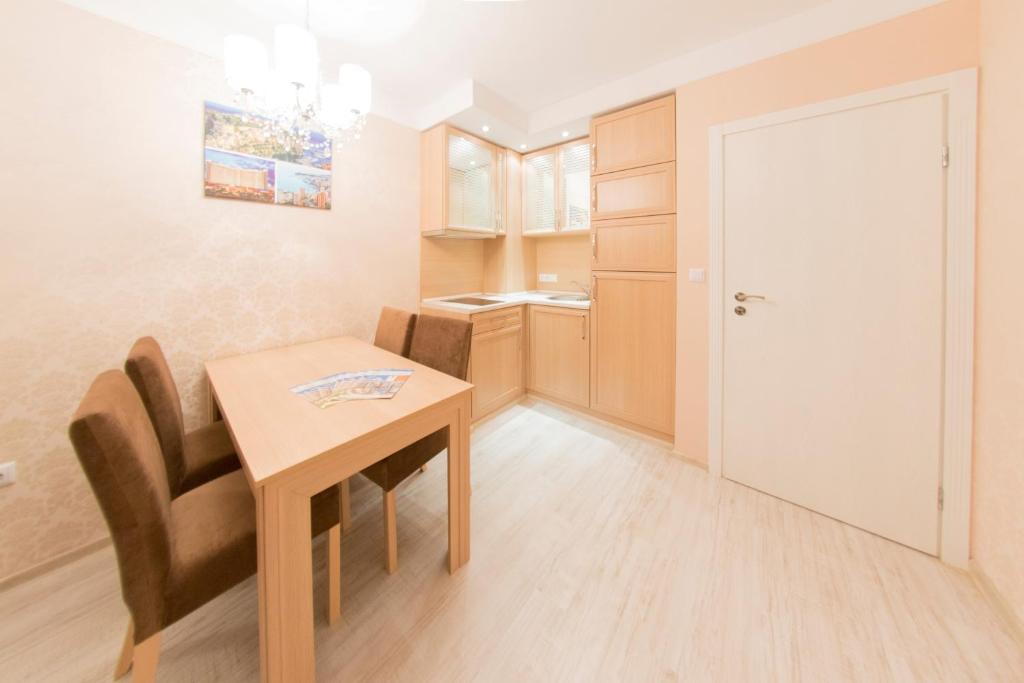 Harmony Suites 2/3 Aparthotel