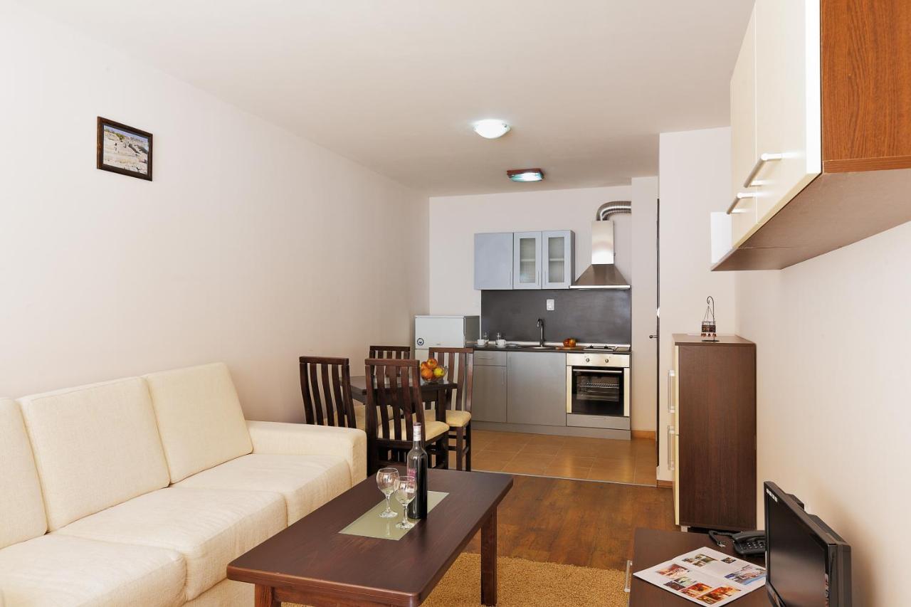 Forest Nook Aparthotel_Annex building