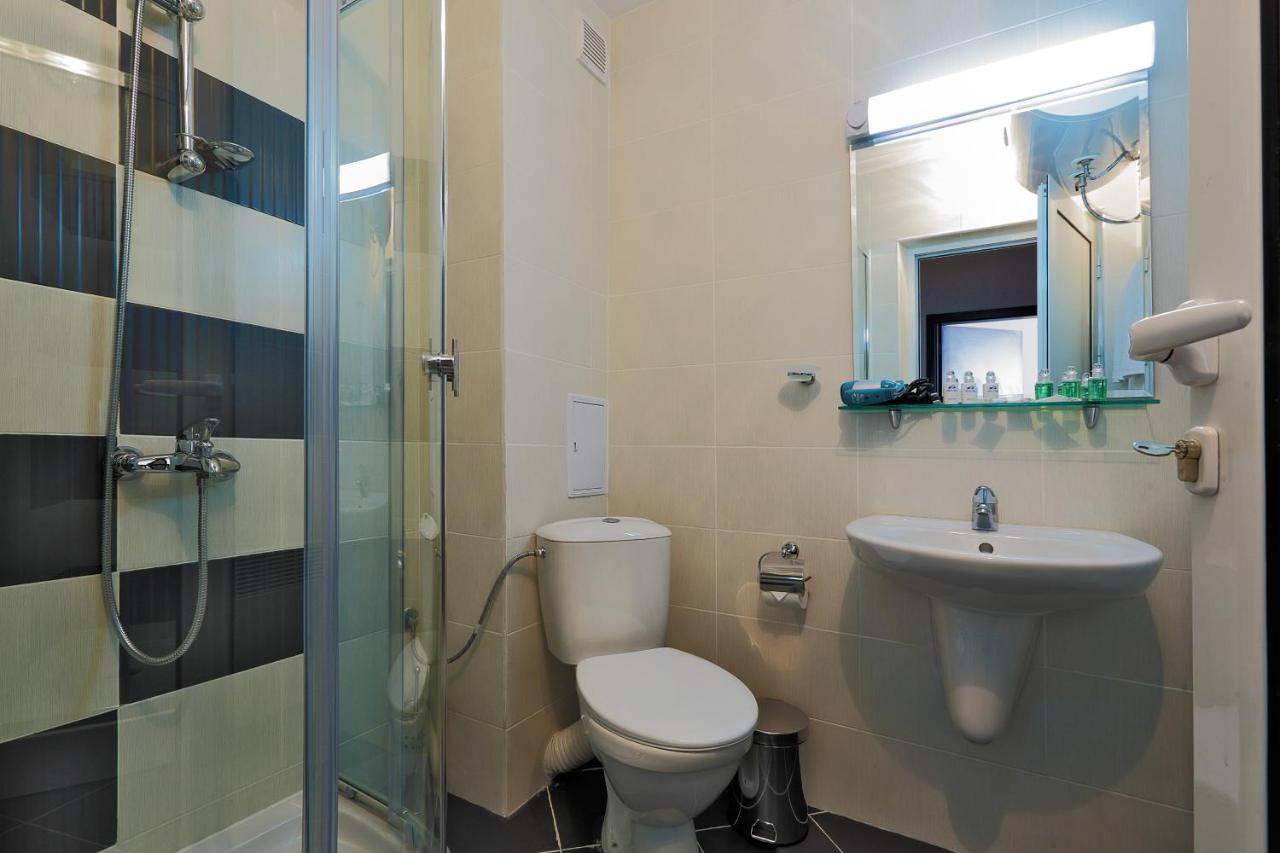 Forest Nook Aparthotel_Annex building