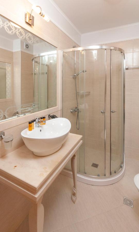 Harmony Suites 2/3 Aparthotel