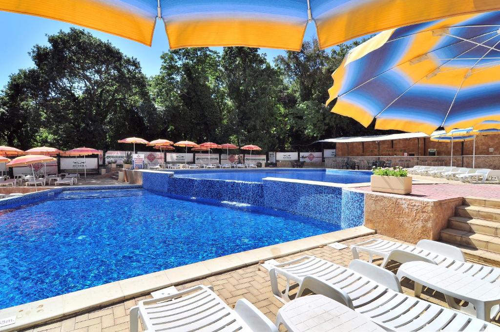 Paradise Green Park Aparthotel