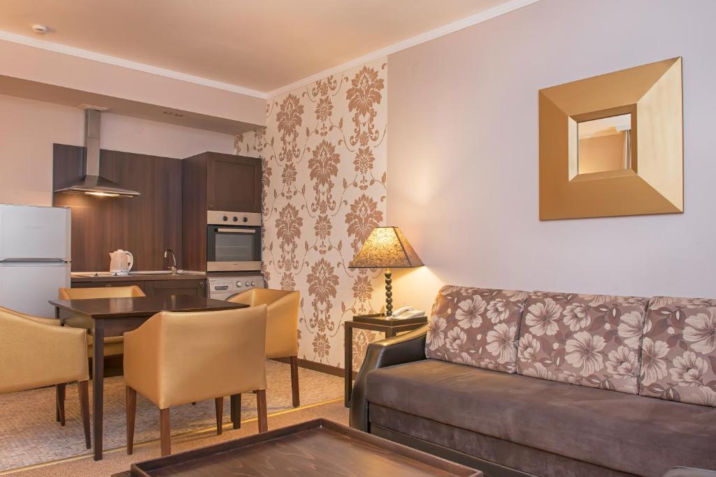 Royal Beach PM Aparthotel