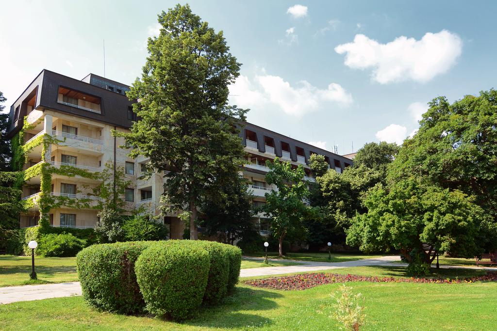 Lotos **** (Riviera)