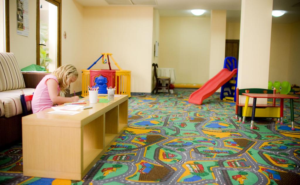 APART HOTEL MARTINEZ 4*