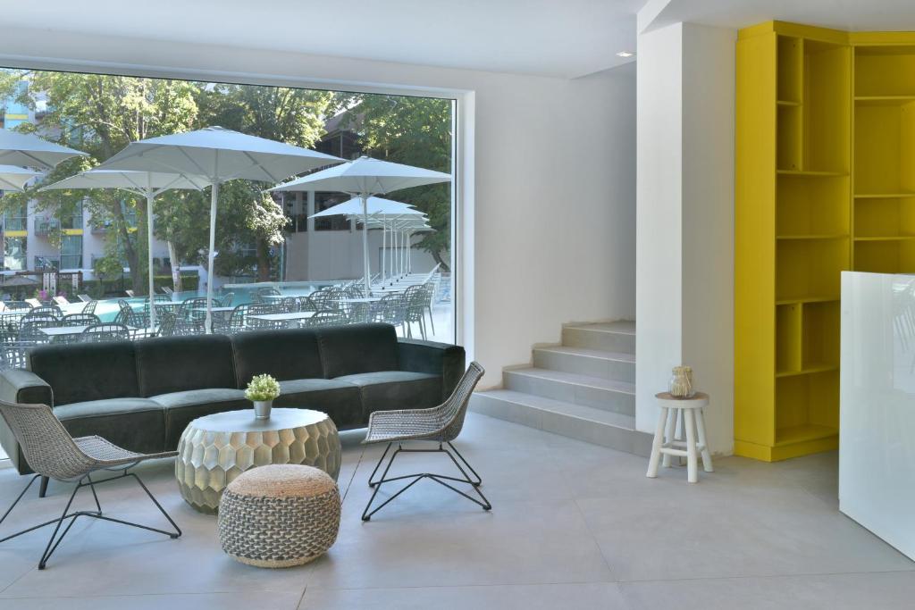 Ibis Styles Roomer Hotel