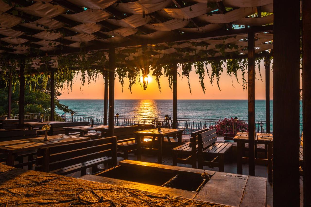 Elpida Beach /former Vemara beach/