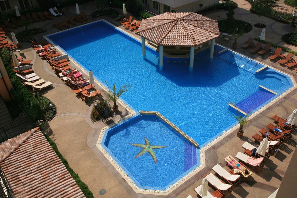 Dawn Park Aparthotel